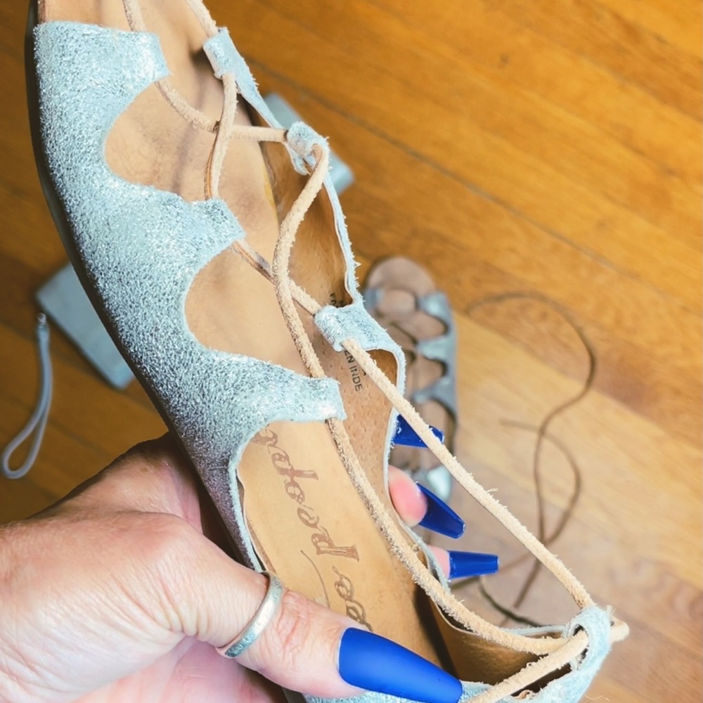 Free People Gladiator Flats - Picture 2 of 9